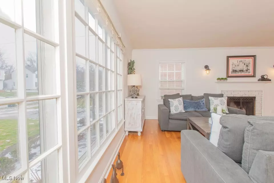  1528 Oakmount Rd, South Euclid, OH 44121 photo 5
