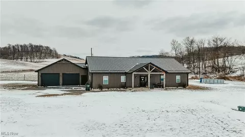 3114 Stucky Valley Rd SW, Sugarcreek, OH 44681