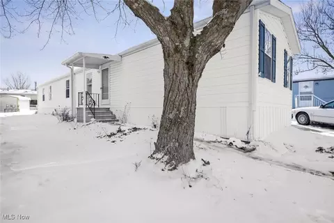 132 Harold Dr, Ashland, OH 44805