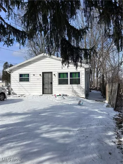 2814 Eddie St, Youngstown, OH 44509
