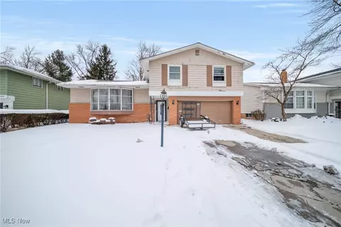 6565 Kingsdale Blvd, Parma Heights, OH 44130