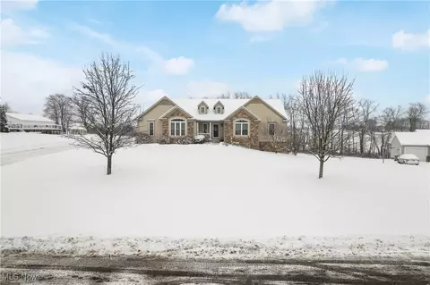 11528 Melissa Ln, Minerva, OH 44657