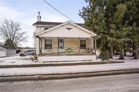 11815 South Ave, North Lima, OH 44452
