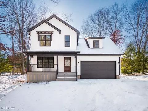 1840 Aspen Dr, Zanesville, OH 43701