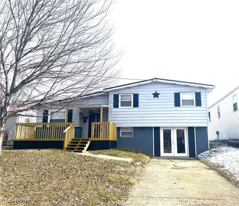 4214 Jefferson St, Parkersburg, WV 26104