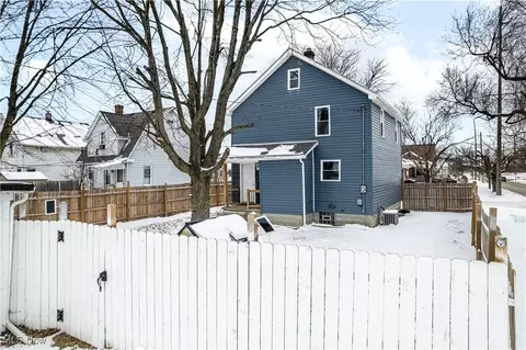 2544 E 32nd St, Lorain, OH 44055 photo 6