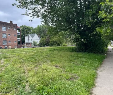 1836 E 79th St, Cleveland, OH 44103