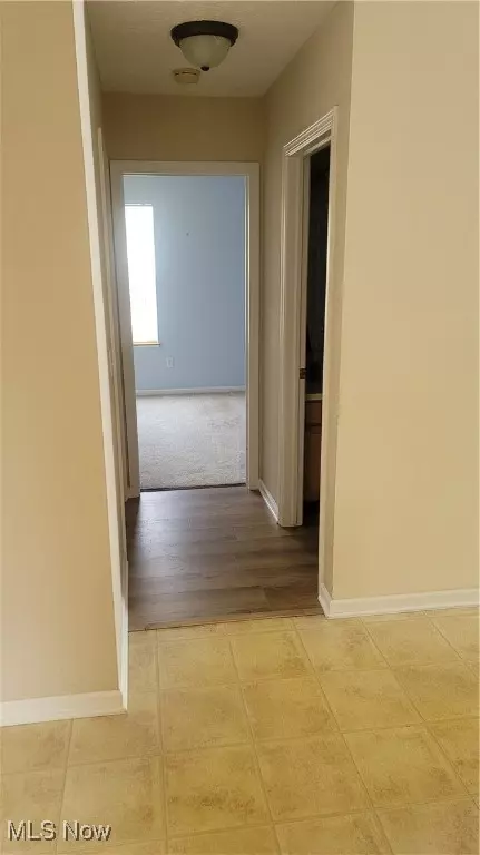 Entry Way - 3944 Marsh Creek Ln, Rootstown, OH 44272 photo 2 of 2
