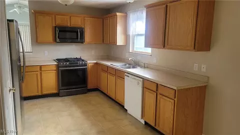 Other - 3944 Marsh Creek Ln, Rootstown, OH 44272 photo 2 of 9