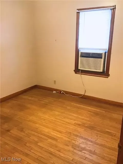Bedroom - 1527 Lakeside Ave NW, Canton, OH 44708 photo 4 of 4
