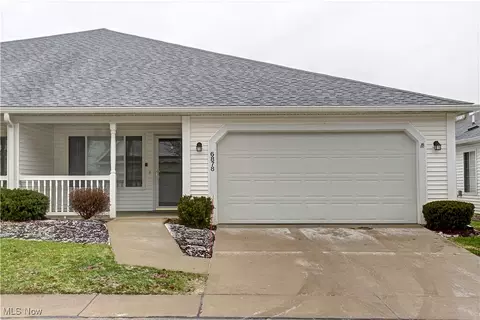 6878 Savannah Dr, North Ridgeville, OH 44039