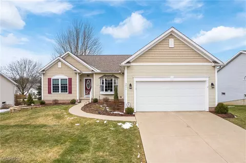 3971 Lindbergh Ave NW, Canton, OH 44718