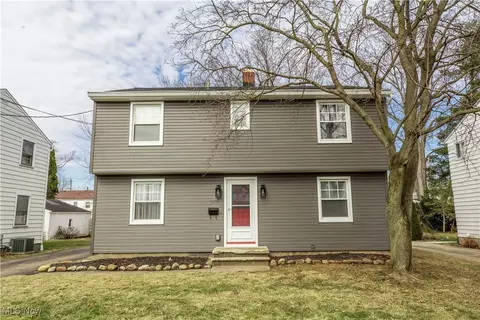 589 Mull Ave, Akron, OH 44313