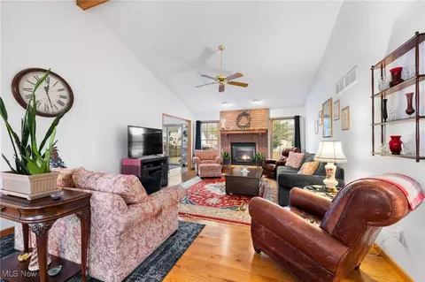 826 Fairfield Dr, Boardman, OH 44512 photo 8