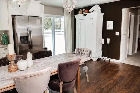 Dining - 253 E Main St, Canfield, OH 44406 photo 2 of 3