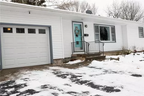 Exterior - 253 E Main St, Canfield, OH 44406 photo 2 of 3