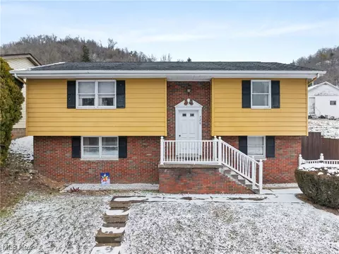726 Main St, Bridgeport, OH 43912