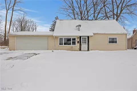 4835 Redwood Dr, Sheffield Lake, OH 44054