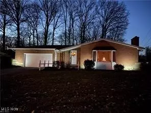 34 Gillian Ln, Youngstown, OH 44511