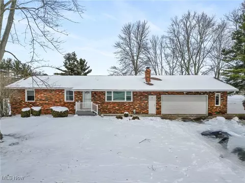 6059 Branch Rd, Medina, OH 44256