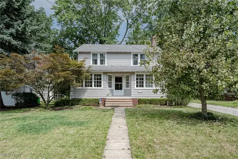 899 Som Center Rd, Mayfield, OH 44143