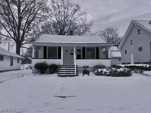 864 S Union Ave, Salem, OH 44460