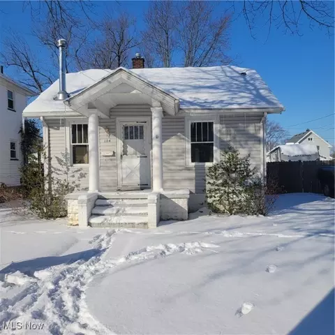 134 Marseilles Ave, Elyria, OH 44035