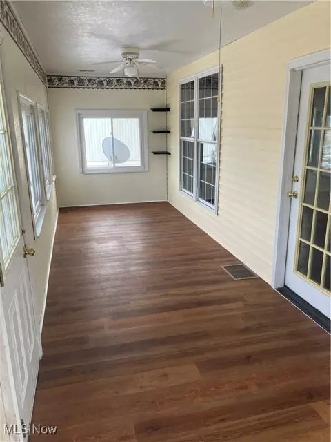 Exterior - 706 High St, Dresden, OH 43821 photo 1 of 1