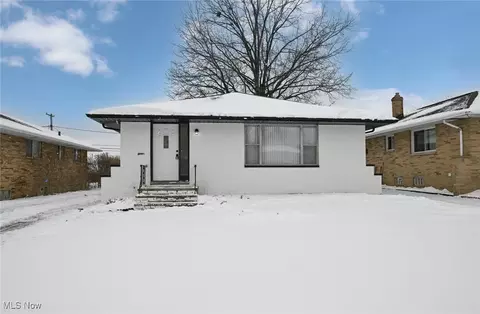 5244 E 104th St, Garfield Heights, OH 44125