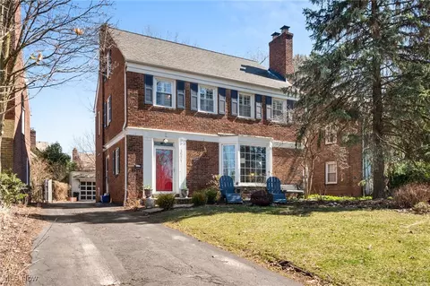 3571 Traver Rd, Shaker Heights, OH 44122
