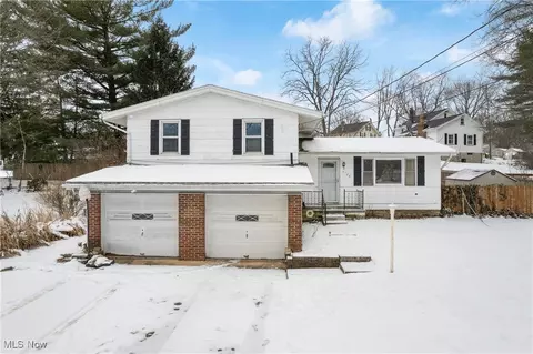 4126 Columbia Ave NW, Massillon, OH 44646