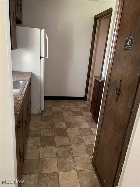 5237 Clement Ave, Maple Heights, OH 44137 photo 6