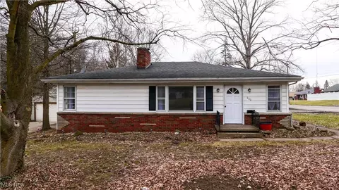 220 Indianola Rd, Youngstown, OH 44512 photo 21