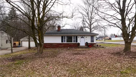 220 Indianola Rd, Youngstown, OH 44512 photo 22