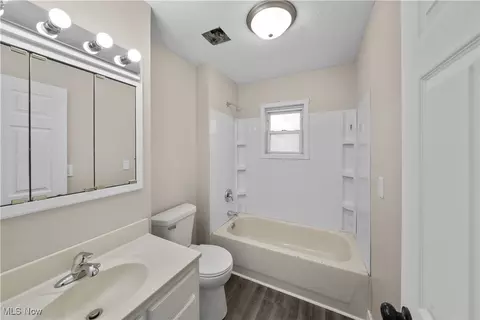 5605 Washington Ave, Ashtabula, OH 44004 photo 7