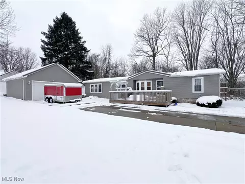 2172 Wilson St, Lorain, OH 44055