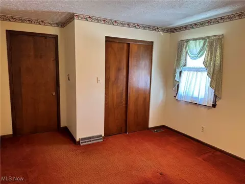 281 Shields Rd, Youngstown, OH 44512 photo 16