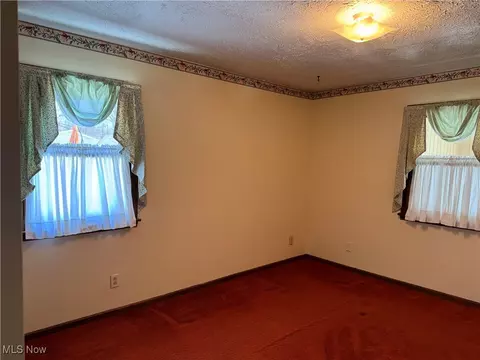 281 Shields Rd, Youngstown, OH 44512 photo 17