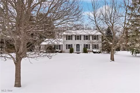 2409 Glenn Echo Dr, Hudson, OH 44236