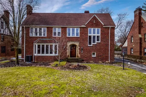 3006 Kingsley Rd, Shaker Heights, OH 44122
