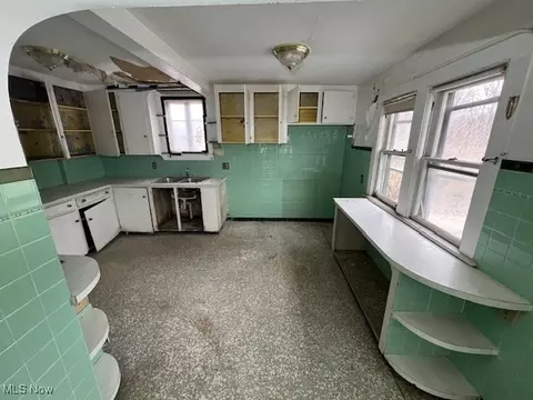 1850 Middle Ave, Elyria, OH 44035 photo 5