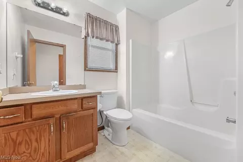 Bath - 120 Parkside Dr, Creston, OH 44217 photo 2 of 4