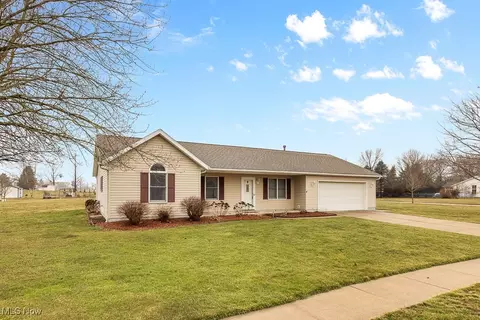 Exterior - 120 Parkside Dr, Creston, OH 44217 photo 3 of 9