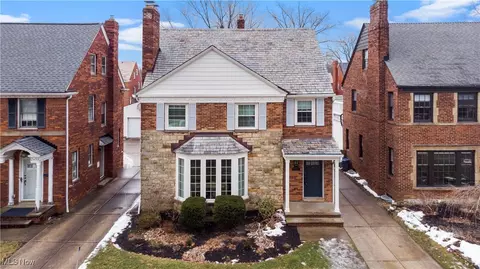 2463 Fenwick Rd, University Heights, OH 44118