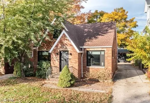 2026 Baxterly Ave, Lakewood, OH 44107