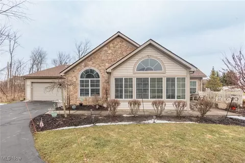 1407 Newman Dr, Brunswick, OH 44212