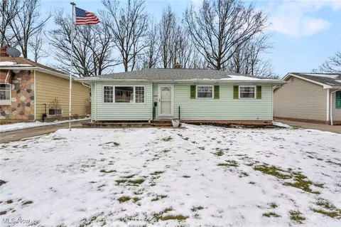 1830 Kennedy Dr, Wickliffe, OH 44092
