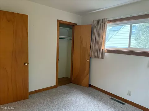 Bedroom - 733 Berkeley St, Kent, OH 44240 photo 3 of 9