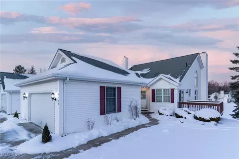 6703 Hidden Lake Trl, Brecksville, OH 44141