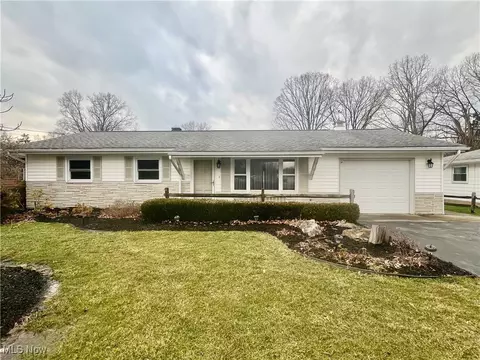 3432 S Raccoon Rd, Canfield, OH 44406